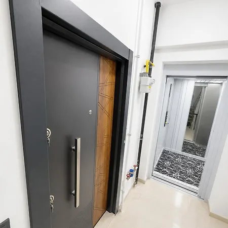 15 Minutes To The Airport Luxury Appartement Arnavutkoy